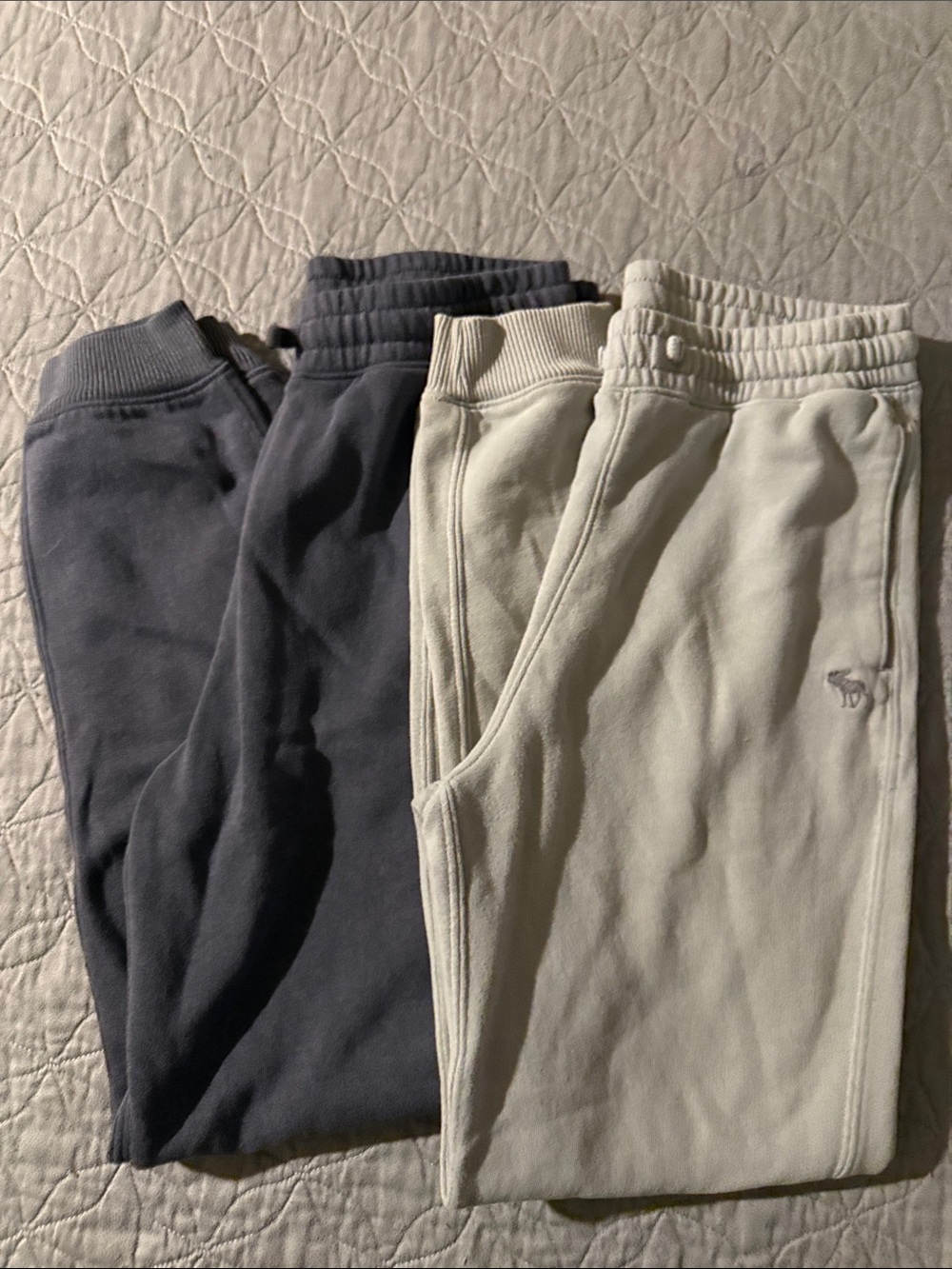 Abercrombie & Fitch Kids dark gray & light gray Logo Joggers Set